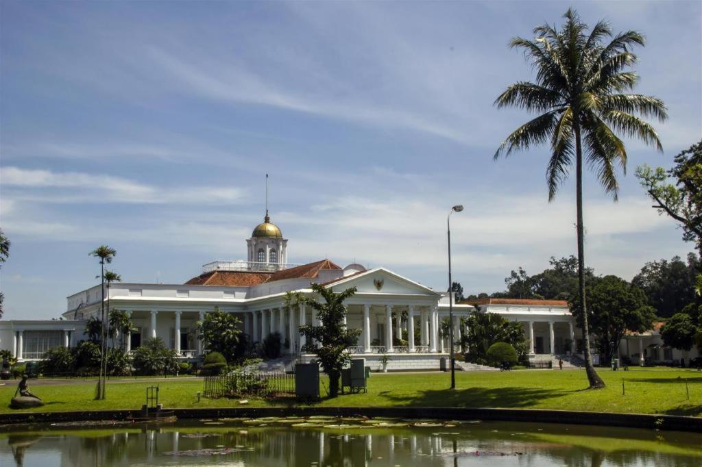 Hotel Aquina House Bogor Exterior foto